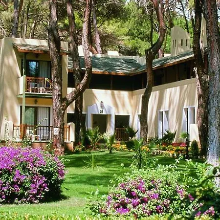 Turquoise Semesteranläggning (resort) Side